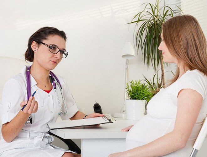 Когда беременной стоит идти к врачу